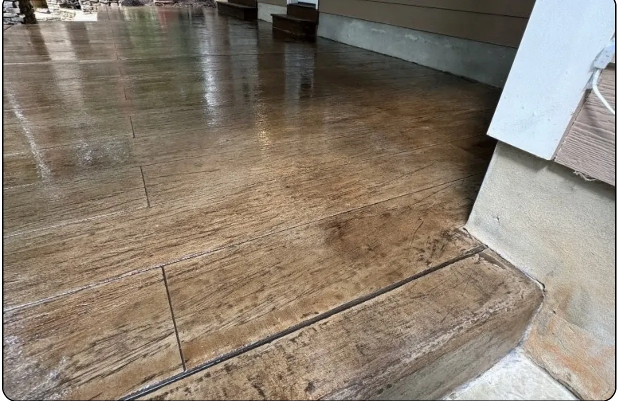 Wood-plank porch overlay